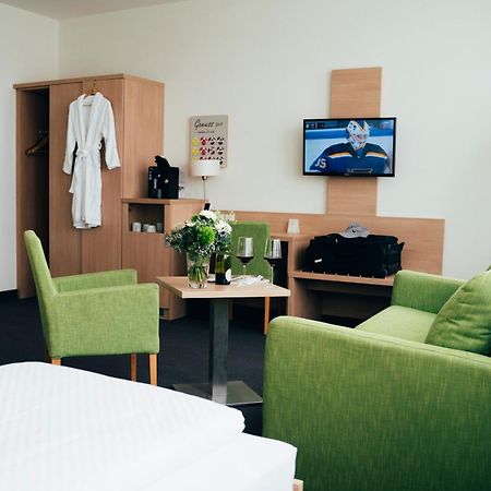 Business & Conference Sporthotel Großwallstadt Zewnętrze zdjęcie