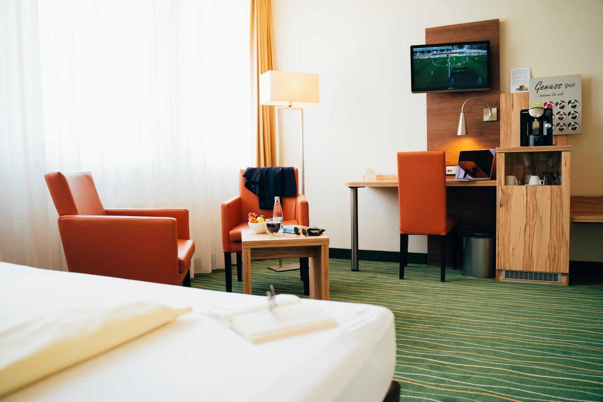 Business & Conference Sporthotel Großwallstadt Zewnętrze zdjęcie