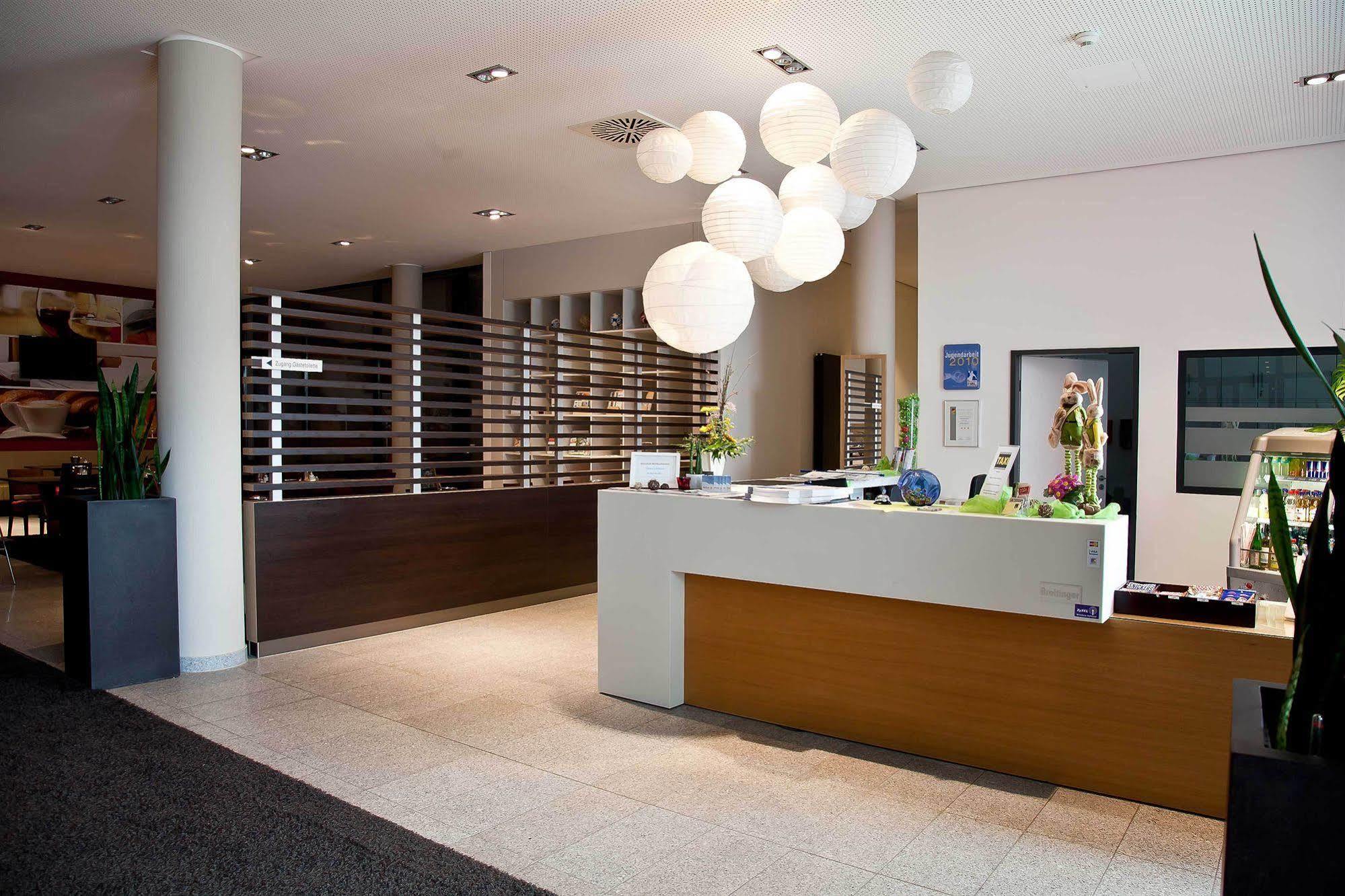Business & Conference Sporthotel Großwallstadt Zewnętrze zdjęcie